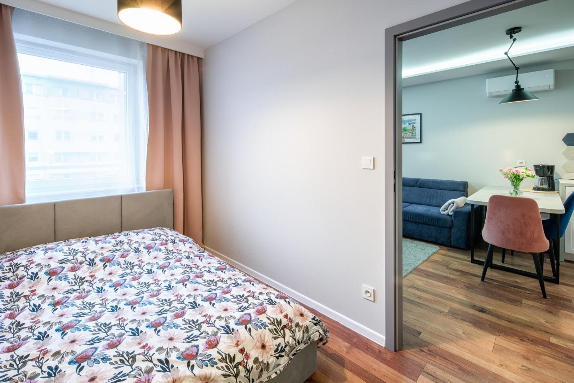 Republiki Apartment Krakow Luaran gambar